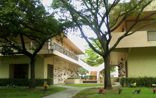 Funeral Home «Vista Memorial Gardens», reviews and photos, 14200 NW 57th Ave, Miami Lakes, FL 33014, USA