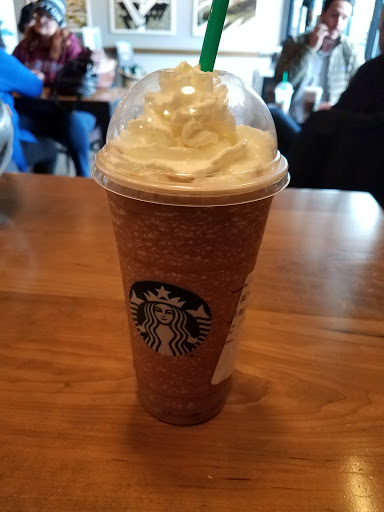 Coffee Shop «Starbucks», reviews and photos, 271 W Main St, Woodland, CA 95695, USA