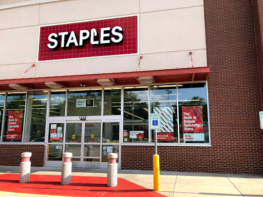 Office Supply Store «Staples», reviews and photos, 4400 Belt Line Rd, Addison, TX 75001, USA