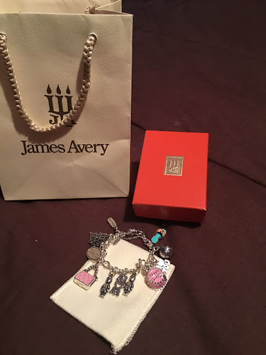 Jewelry Store «James Avery Jewelry», reviews and photos, 5315-A Farm to Market 1960 Rd W, Houston, TX 77069, USA