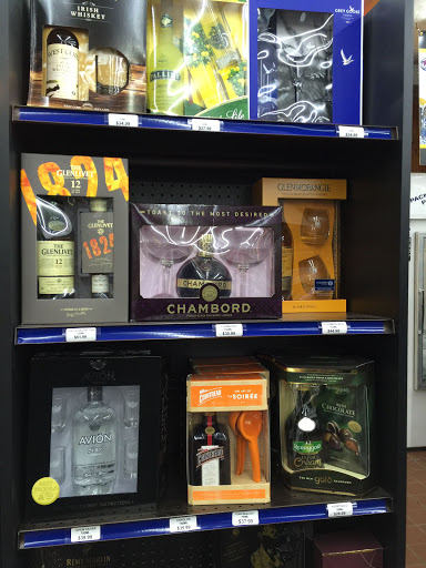 Liquor Store «New Bay View Liquor», reviews and photos, 108 Dorchester St, Boston, MA 02127, USA