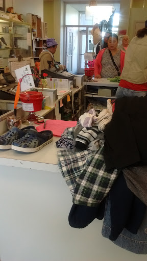 Thrift Store «The Salvation Army Family Store & Donation Center», reviews and photos