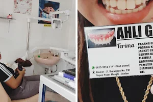 Ahli Gigi Mangli Jember Wafi Dental image