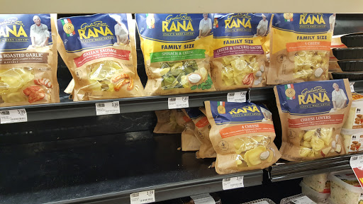 Grocery Store «Food Lion», reviews and photos, 183 Main St, Mathews, VA 23109, USA