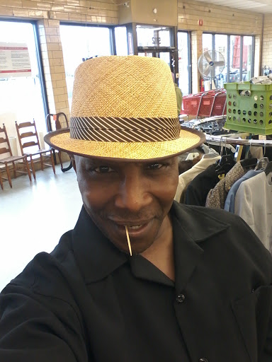 The Salvation Army Family Store & Donation Center, 5112 S Ashland Ave, Chicago, IL 60609, USA, Thrift Store