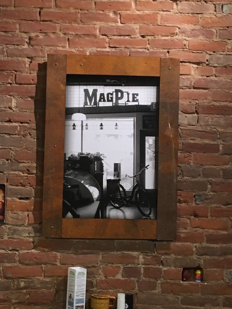 Magpie Cafe & Coffeehouse 52101