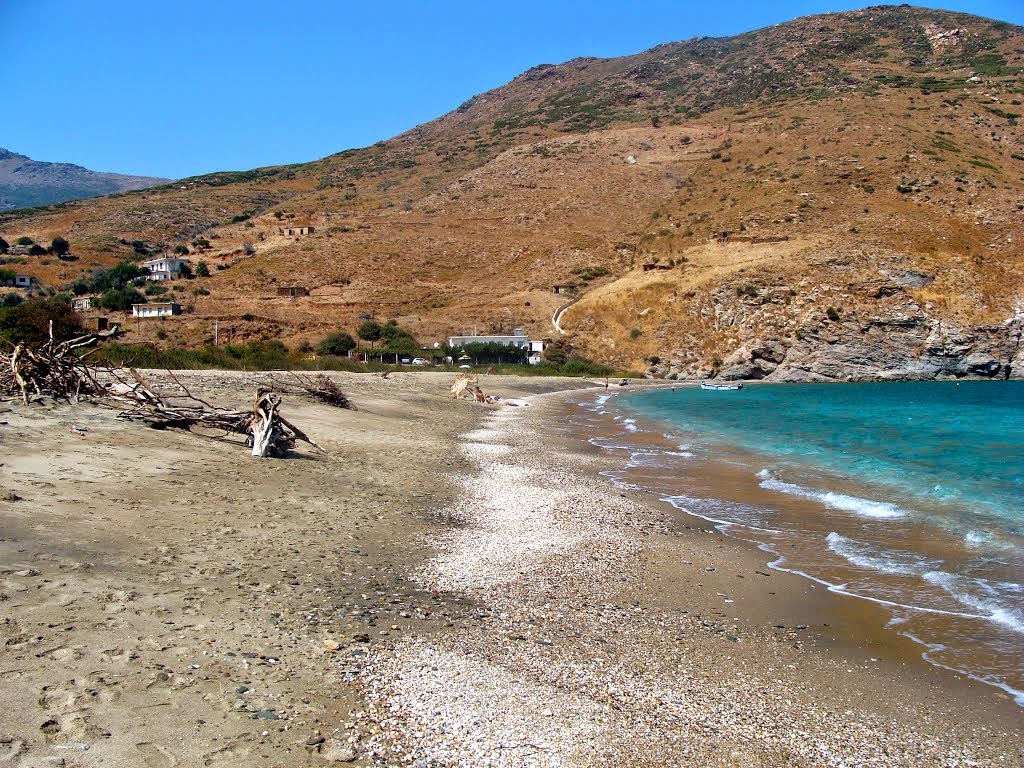 Foto de Potami 2 beach com muito limpo nível de limpeza