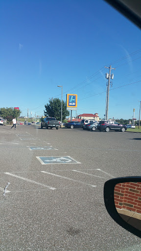 Supermarket «ALDI», reviews and photos, 601 SW 19th St, Oklahoma City, OK 73160, USA