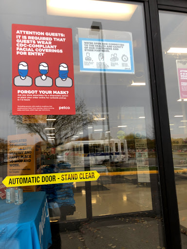 Pet Supply Store «Petco Animal Supplies», reviews and photos, 7625 Jolly Ln, Brooklyn Park, MN 55428, USA