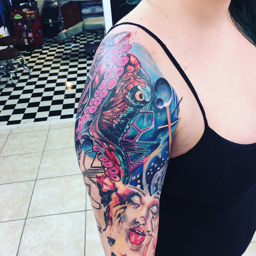 Tattoo Shop «Dreamland Tattoo», reviews and photos, 1887 S Main St, Harrisonburg, VA 22801, USA