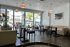 Cafe Aroma Inn image