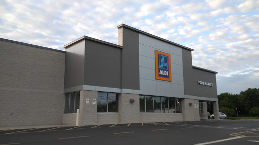 Grocery Store «ALDI», reviews and photos, 4225 US-130, Edgewater Park, NJ 08010, USA