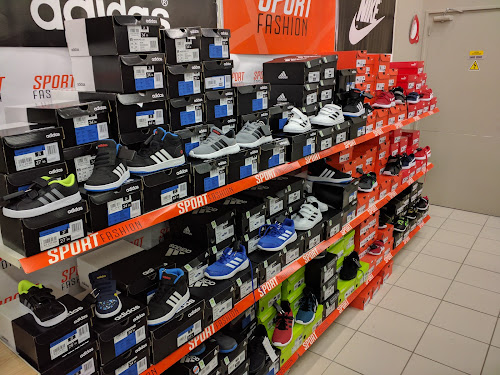 Magasin de vêtements GEMO ANGERS Chaussures et Vêtements Angers