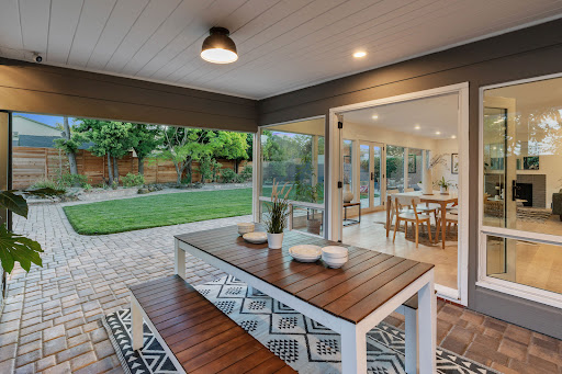 Remy Weinstein - REALTOR image