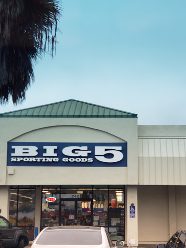 Sporting Goods Store «BIG 5 SPORTING GOODS», reviews and photos, 2421 W Rosecrans Ave, Gardena, CA 90249, USA