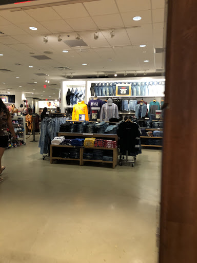 Clothing Store «AEO Factory Store», reviews and photos, 11401 NW 12th St #320, Miami, FL 33172, USA