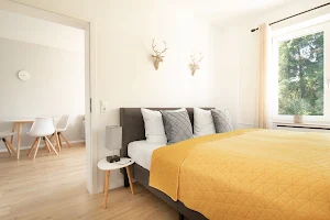 Löwe Apartments- Apartment Gelb image