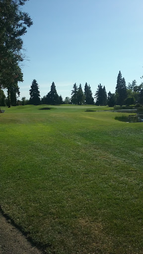Country Club «Shadow Hills Country Club», reviews and photos, 92512 River Rd, Junction City, OR 97448, USA
