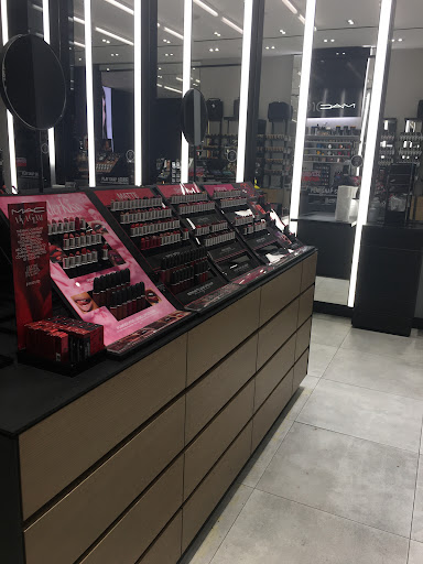 Cosmetics Store «MAC Cosmetics», reviews and photos, 3333 Bristol St, Costa Mesa, CA 92626, USA