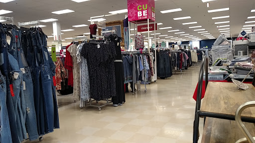 Department Store «Marshalls», reviews and photos, 2310 Monument Blvd, Pleasant Hill, CA 94523, USA