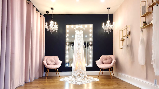 Holmes & Co Bridal Couture