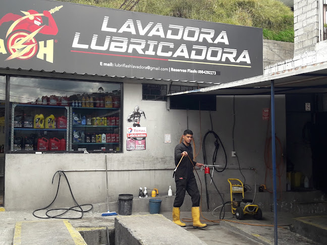 Opiniones de Flash Lavadora Lubricadora en Quito - Servicio de lavado de coches