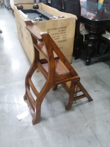 Consignment Shop «Home Consignment Center - Bee Cave», reviews and photos, 12812 Shops Pkwy, Austin, TX 78738, USA