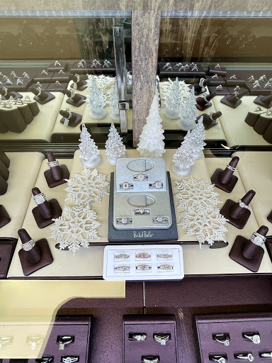 Jewelry Store «DeAngelos Jewelry», reviews and photos, 3900 Pelandale Ave #70, Modesto, CA 95356, USA