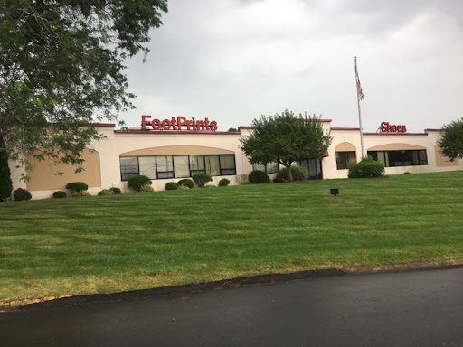 Shoe Store «Footprints Fashion & Footwear», reviews and photos, 79 Costello Rd, Newington, CT 06111, USA