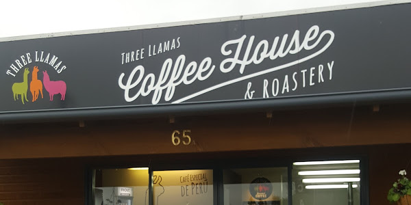 Three Llamas Coffee Shop & Roasters