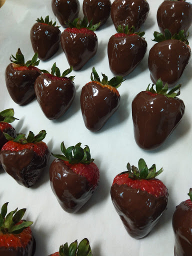 Coffee Shop «19th Donut Hole», reviews and photos, 116 N Lindsay Rd #17, Mesa, AZ 85213, USA