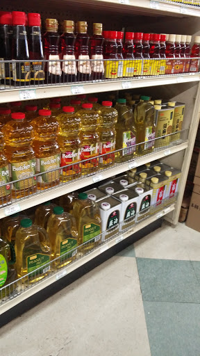 Grocery Store «HT Oaktree Market», reviews and photos, 10008 Aurora Ave N, Seattle, WA 98133, USA