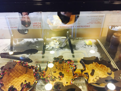 Ice Cream Shop «Cold Stone Creamery», reviews and photos, 15282 Rosecrans Ave, La Mirada, CA 90638, USA