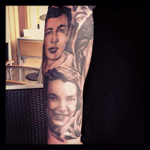 Tattoo Shop «Ethos Tattoo», reviews and photos, 203 W Michigan Ave #206, Saline, MI 48176, USA