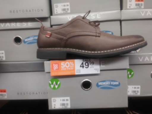 Shoe Store «Rack Room Shoes», reviews and photos, 9600 S Interstate Hwy 35 N100, Austin, TX 78748, USA