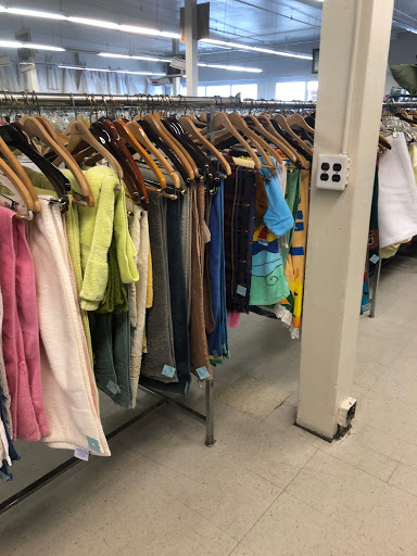 Thrift Store «Thrift Center Thrift Store», reviews and photos, 1060 El Camino Real, San Carlos, CA 94070, USA