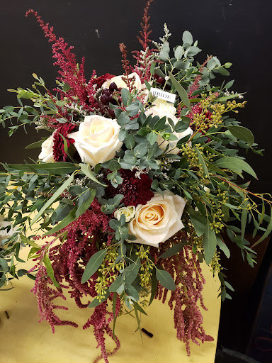 Garden Center «Town & Country Nurseries», reviews and photos, 1036 Saybrook Rd, Haddam, CT 06438, USA