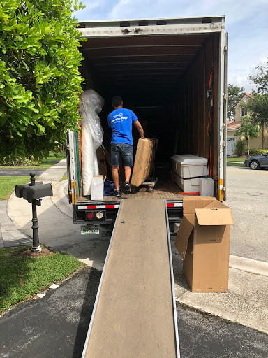 Moving Company «Pro Miami Movers», reviews and photos, 475 Brickell Ave, Miami, FL 33131, USA