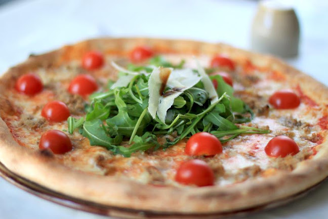 Reviews of Albertini Restaurant in London - Pizza