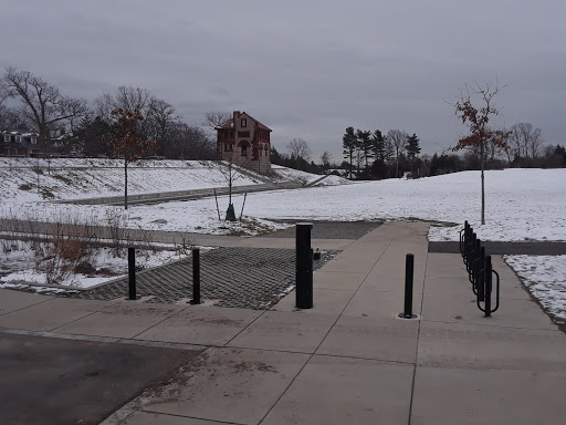 Park «Fisher Hill Reservoir Park», reviews and photos, 78-144 Fisher Ave, Brookline, MA 02445, USA