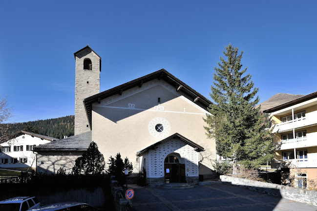 Rezensionen über Katholische Herz-Jesu-Kirche in Davos - Kirche
