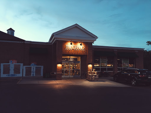 Grocery Store «Grand Food Center», reviews and photos, 606 Green Bay Rd, Winnetka, IL 60093, USA