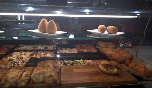 Squisy Pizza in Campobasso, Provincia di Campobasso