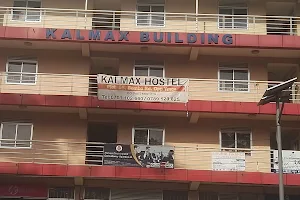 Kalmax Hostel image