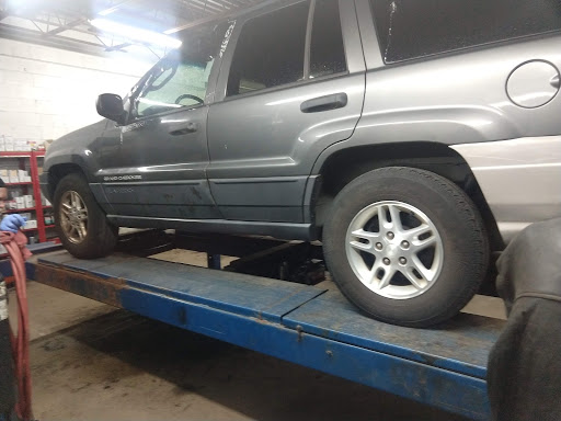 Auto Repair Shop «Meineke Car Care Center», reviews and photos, 2490 Airline Blvd, Portsmouth, VA 23701, USA