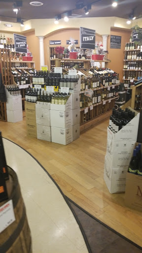 Liquor Store «Big Red Liquors», reviews and photos, 2290 E 116th St, Carmel, IN 46032, USA