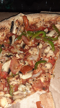 Plats et boissons du Pizzeria Domino's Pizza Chartres - n°3