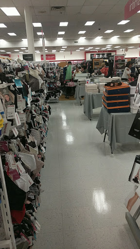 Department Store «T.J. Maxx», reviews and photos, 444 State Rd, North Dartmouth, MA 02747, USA