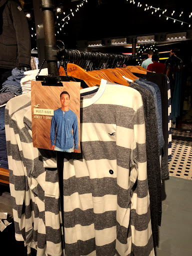 Clothing Store «Hollister Co.», reviews and photos, 19575 Biscayne Blvd #1335, Aventura, FL 33180, USA