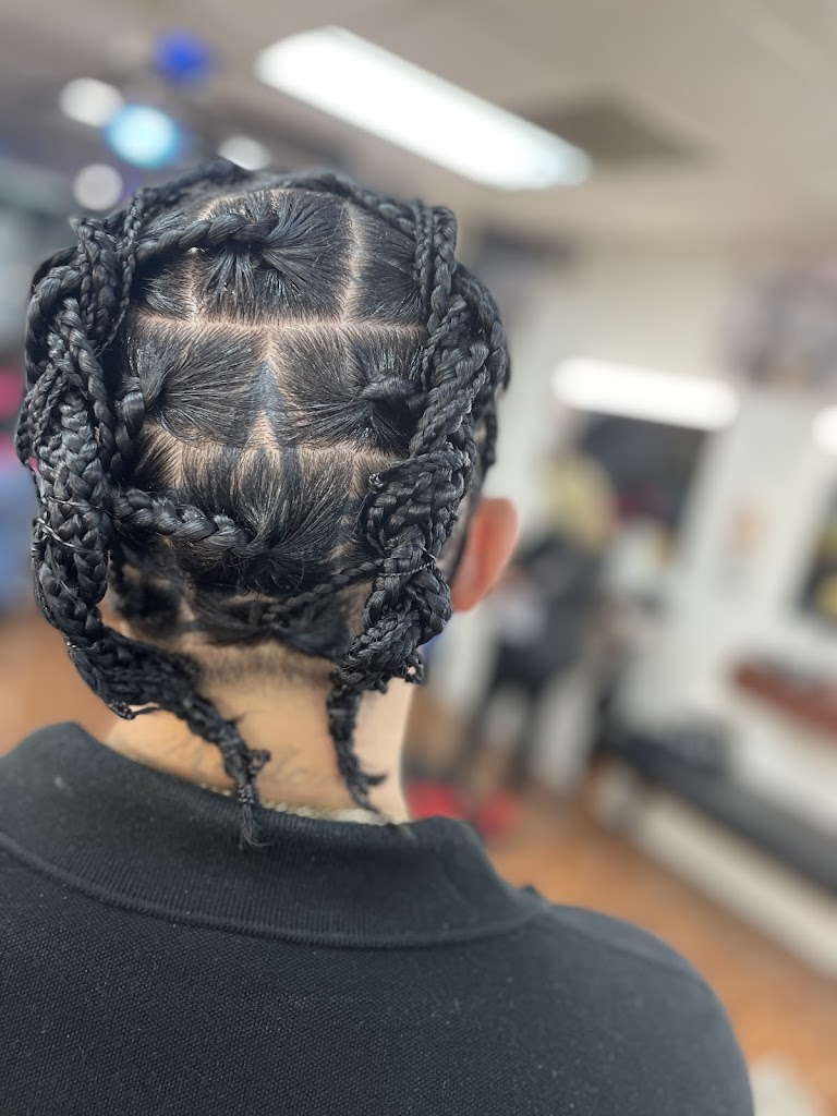 UpTown Barbers Institute 75067